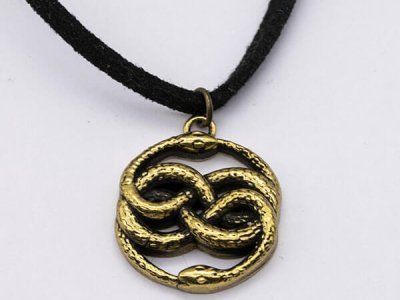 Auryn Necklace